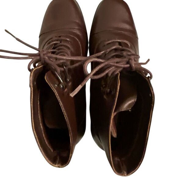 Ship’n Shore Women’s Vintage Leather Boots - Picture 6 of 13